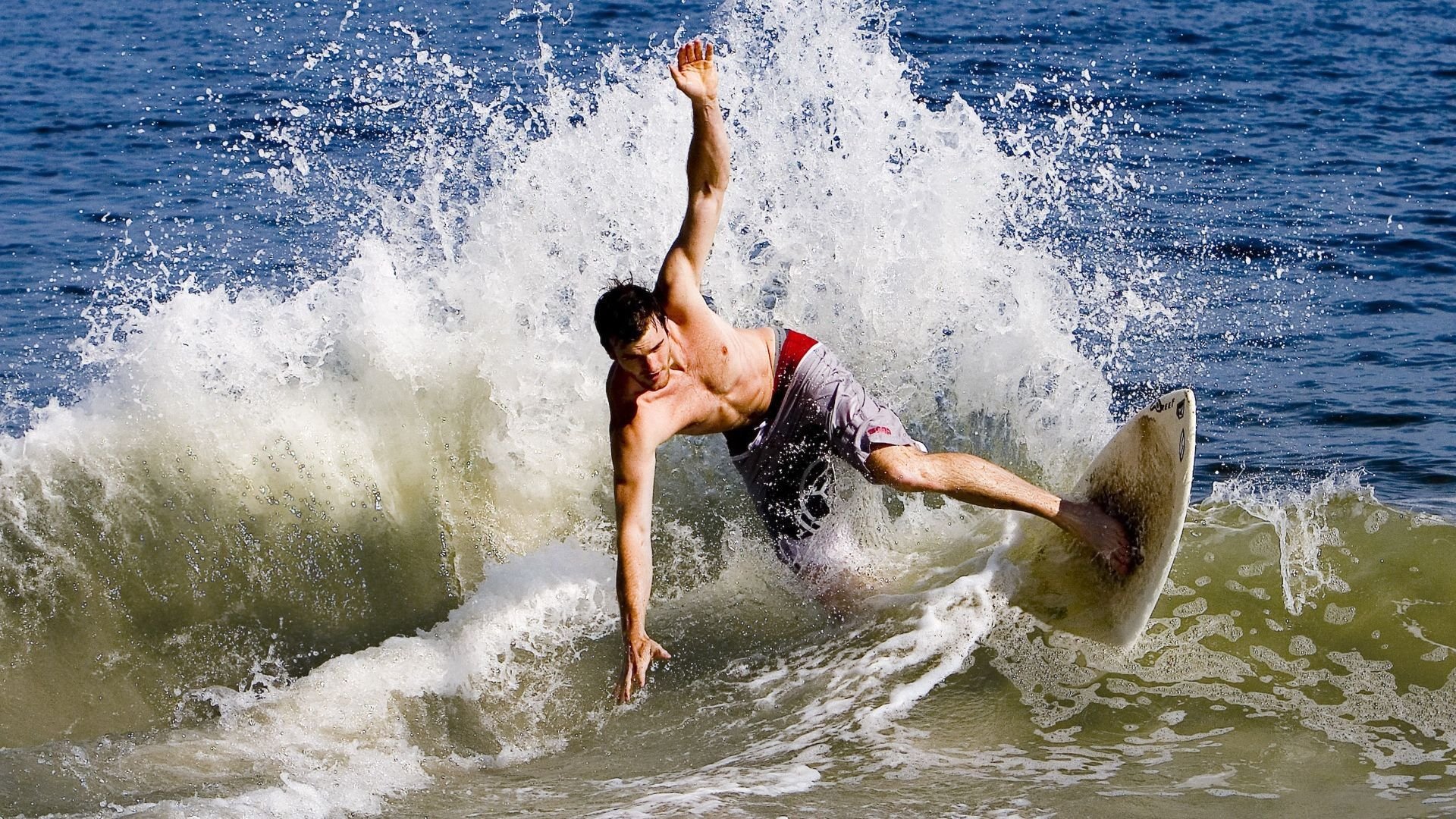 勇士速胜魔术，马克西末节接管比赛，新星闪耀的战术启示