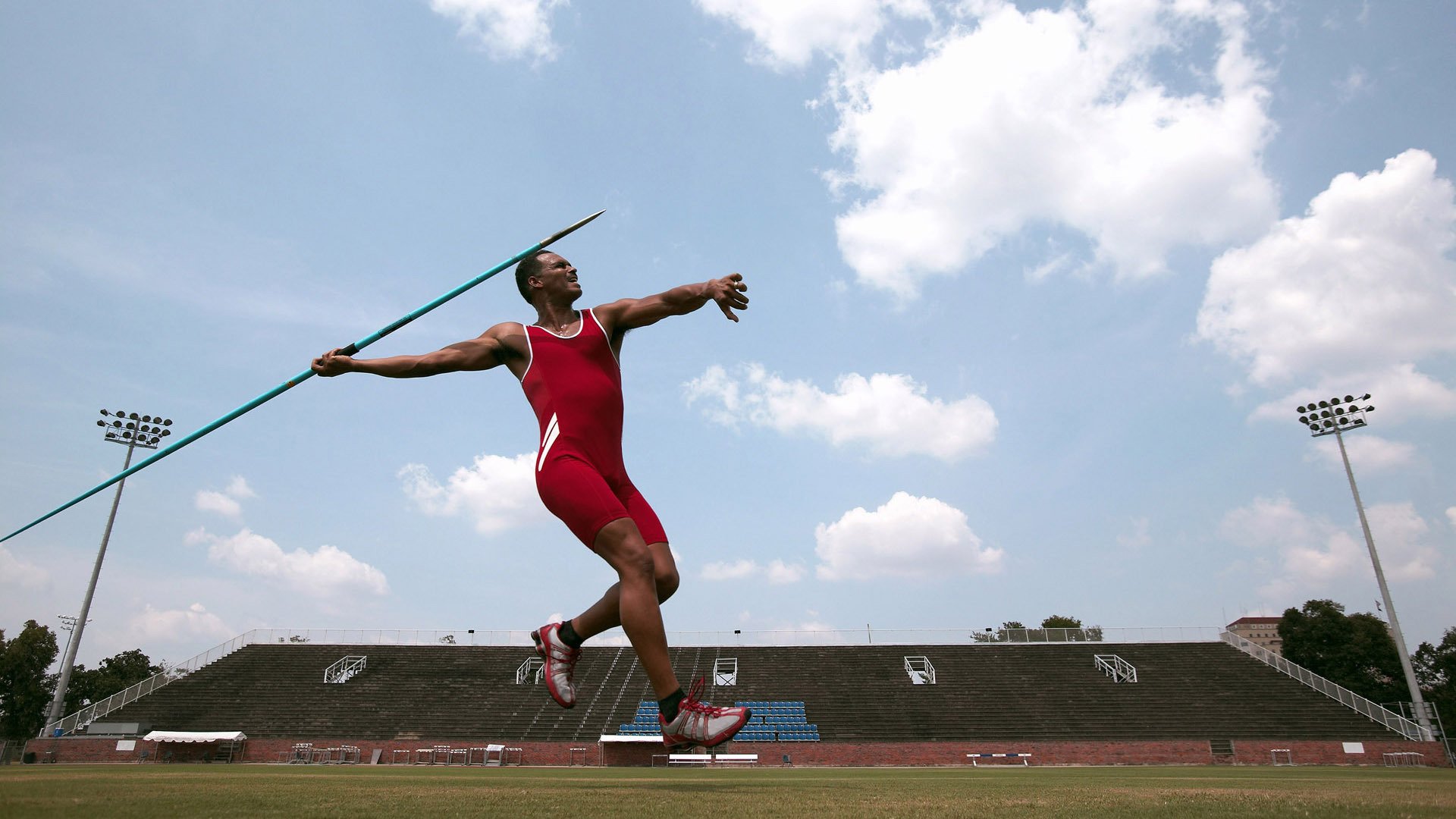 奥运周期关键战之夜，拉什福德压制级发挥点燃晋级之路