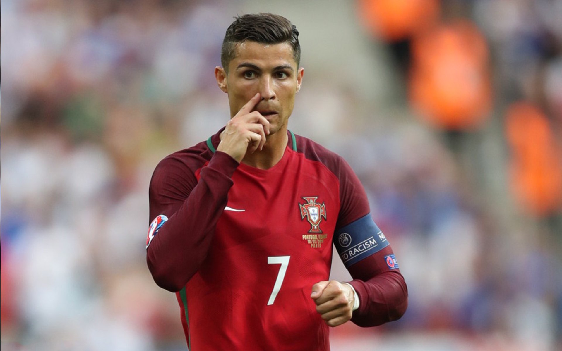 碾压与高光，一场比赛中的两种极致